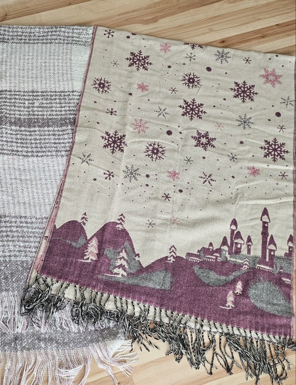 Set Of 2 Winter Scarve/Wrap - Printed Winter Scene